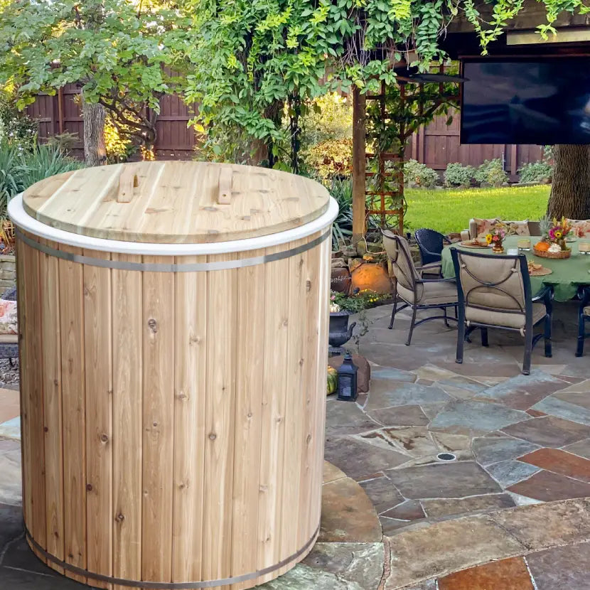 The Baltic Plunge Tub - White Cedar
