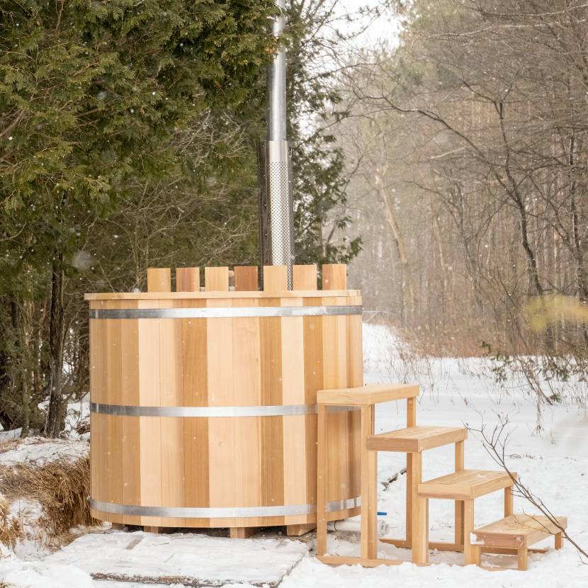 Original Cedar Wood Hot Tub Kit - for 3-5 People - Wood Fired -  Barrel-Shape - Divine Saunas