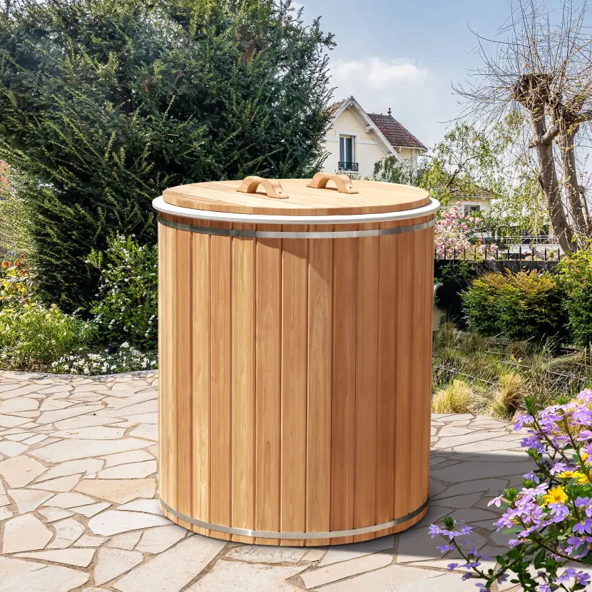 The Arctic Plunge Tub - Clear Red Cedar