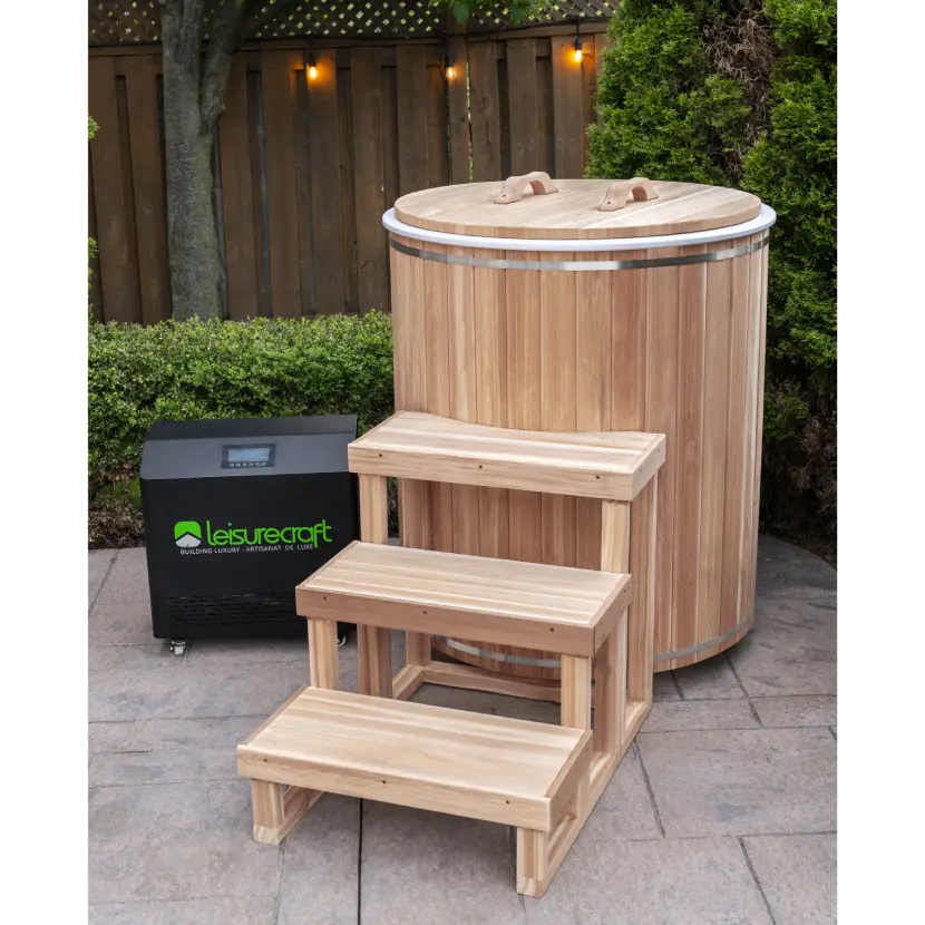 The Arctic Plunge Tub - Clear Red Cedar
