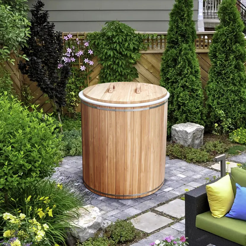The Arctic Plunge Tub - Clear Red Cedar