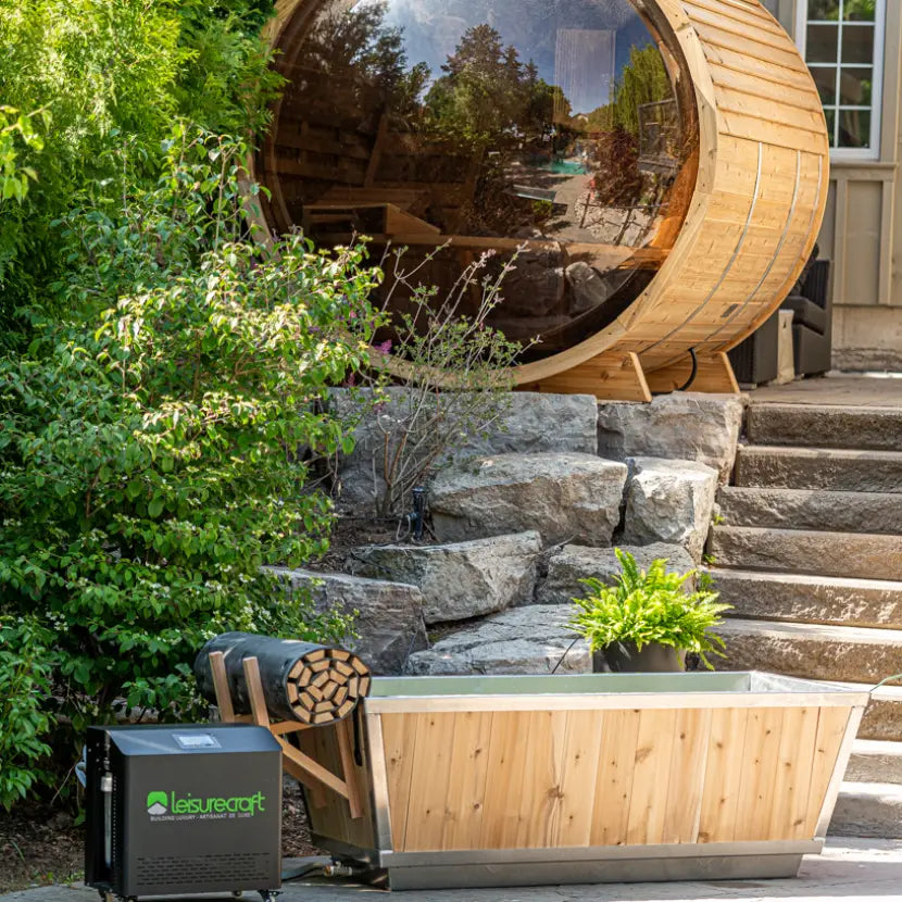 The Glacier Plunge Tub - Knotty Red Cedar