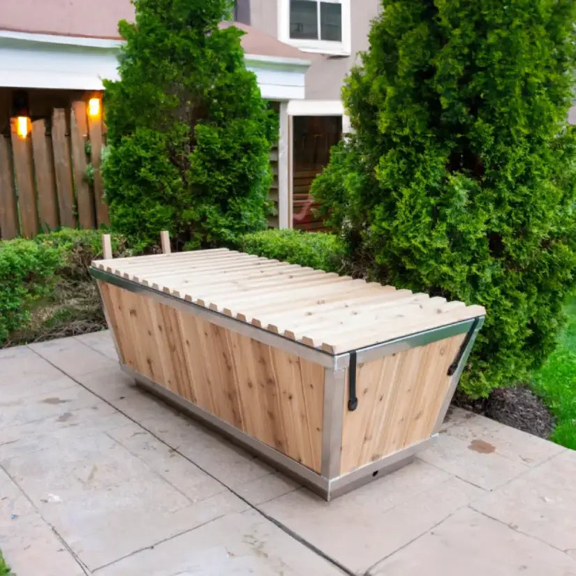 The Polar Plunge Tub - White Cedar