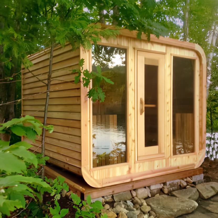 Knotty Cedar Luna Outdoor Sauna